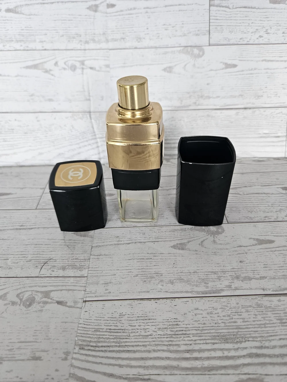 Vintage Chanel No 5 Refillable Purse Spray Case - Black & Gold Empty Bottle Case